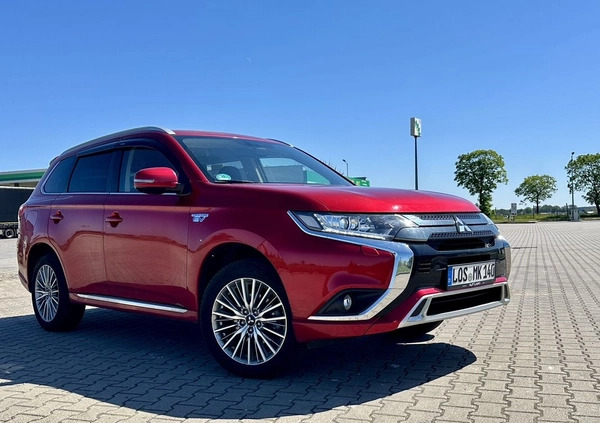 Mitsubishi Outlander cena 103000 przebieg: 53292, rok produkcji 2020 z Leszno małe 562